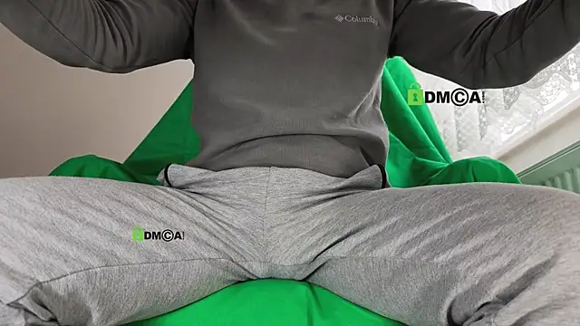 Snapshot of gizemllixxx chatting on January 19, 10:52 am gizemllixxx online show from January 19, 10:52 am