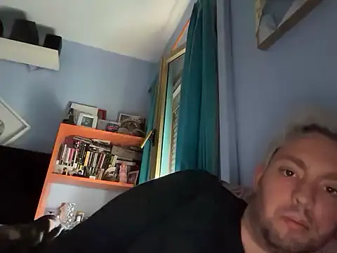 Snapshot of petrastilo chatting on November 1, 4:20 pm petrastilo online show from November 1, 4:20 pm