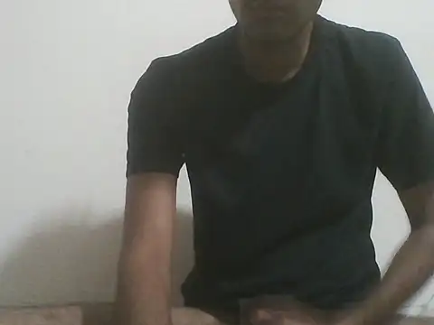 Snapshot of Bull_Dick_69 chatting on March 15, 11:44 pm Bull Dick 69 online show from March 15, 11:44 pm