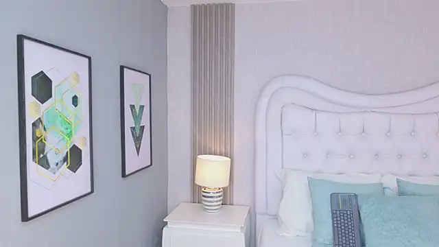 ScarlettPetrova online show from February 21, 11:55 am