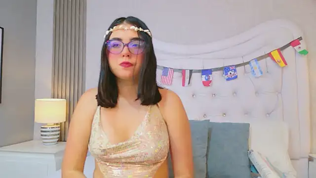 Snapshot of ScarlettPetrova chatting on June 27, 4:12 pm ScarlettPetrova online show from June 27, 4:12 pm