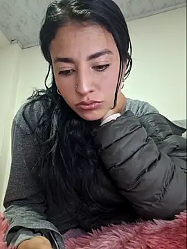 Snapshot of GISELLA__ chatting on February 5, 9:25 am GISELLA online show from February 5, 9:25 am