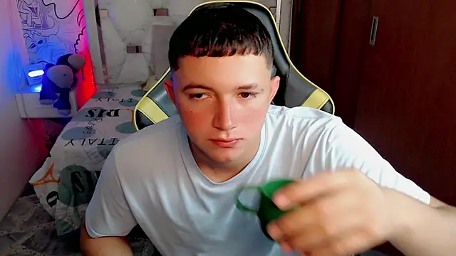 Snapshot of giorgio_box chatting on November 20, 12:38 pm giorgio box online show from November 20, 12:38 pm