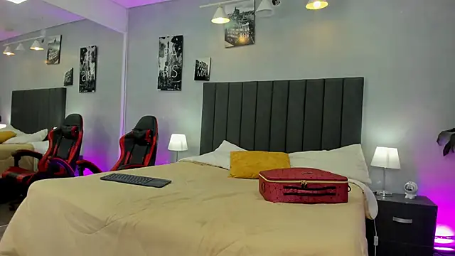 kendra london online show from March 16, 11:25 am