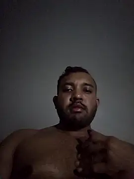 Snapshot of Piggyboy119 chatting on November 2, 6:21 pm Piggyboy119 online show from November 2, 6:21 pm