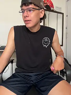 Snapshot of jakob_hbr chatting on May 6, 4:12 pm jakob hbr online show from May 6, 4:12 pm