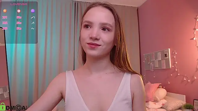Snapshot of Adria_Arjona chatting on July 12, 1:07 am Adria Arjona online show from July 12, 1:07 am
