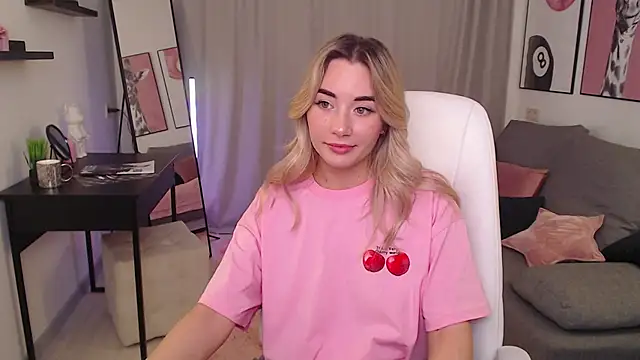 Rosie Mac online show from November 13, 1:04 am