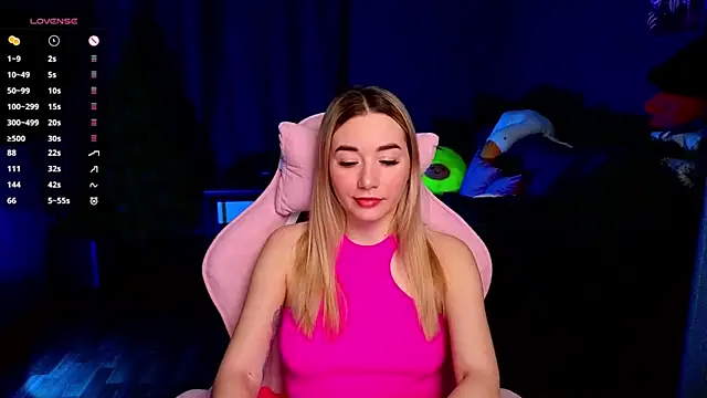 Snapshot of Rosie_Mac chatting on March 3, 1:01 am Rosie Mac online show from March 3, 1:01 am
