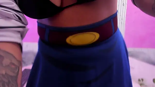 Mia Tailor Bms online show from November 12, 11:10 am