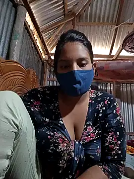 Snapshot of fluffkitty-03 chatting on November 12, 4:24 am fluffkitty-03 online show from November 12, 4:24 am