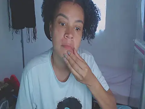 shayna cute online show from May 8, 10:15 pm