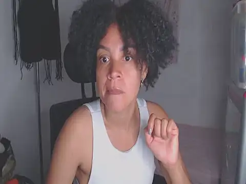 shayna cute online show from May 10, 12:38 am