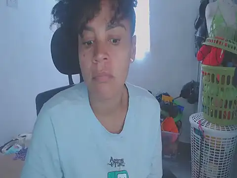 shayna cute online show from May 19, 8:59 pm
