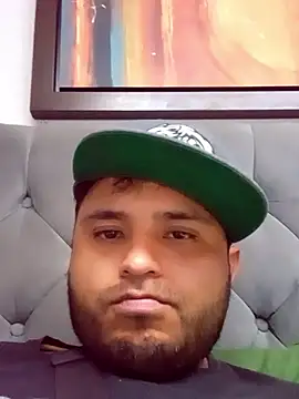 Snapshot of KARNEs24666 chatting on January 8, 6:26 am KARNEs24666 online show from January 8, 6:26 am