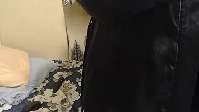 SexyLipss  online show from July 8, 11:09 pm
