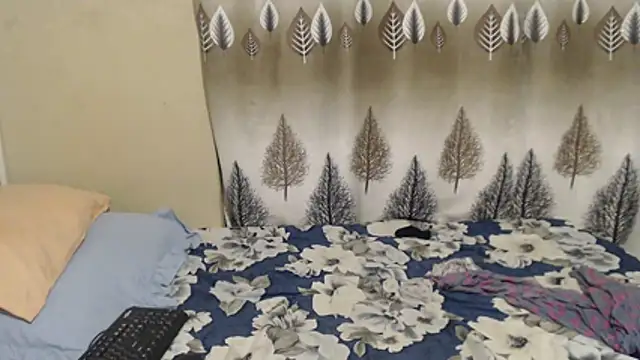 SexyLipss  online show from July 14, 12:13 am
