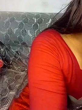 Snapshot of Neha533 chatting on May 2, 5:18 pm Neha533 online show from May 2, 5:18 pm