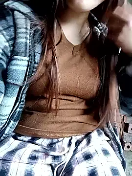 Snapshot of Sara_pusyy chatting on June 11, 12:32 am Sara pusyy online show from June 11, 12:32 am