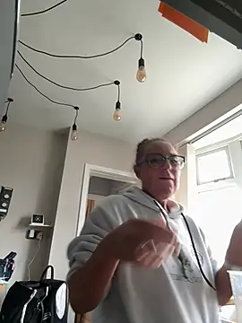 Snapshot of Angel-LinaX chatting on June 12, 5:34 pm Angel-LinaX online show from June 12, 5:34 pm