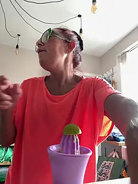 Snapshot of Angel-LinaX chatting on July 14, 3:51 pm Angel-LinaX online show from July 14, 3:51 pm