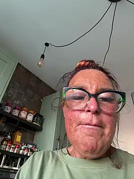 Snapshot of Angel-LinaX chatting on July 20, 5:26 pm Angel-LinaX online show from July 20, 5:26 pm