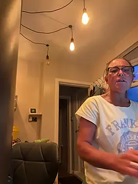 Snapshot of Angel-LinaX chatting on July 28, 8:52 pm Angel-LinaX online show from July 28, 8:52 pm