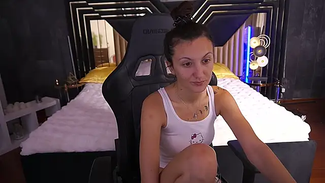 Snapshot of ZafiraMoonn chatting on November 6, 7:31 am ZafiraMoonn online show from November 6, 7:31 am