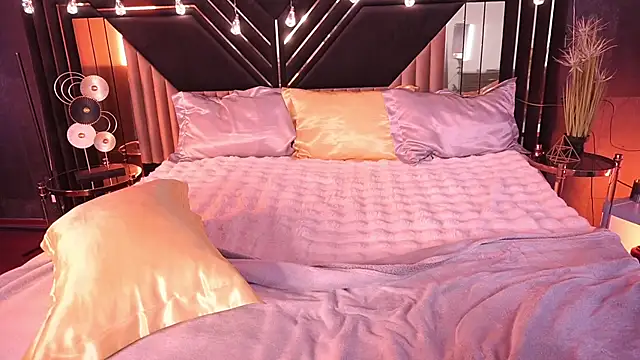 Snapshot of ZafiraMoonn chatting on December 23, 7:17 am ZafiraMoonn online show from December 23, 7:17 am