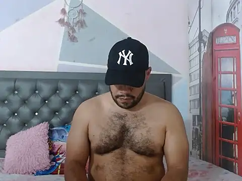 Snapshot of Ramses_36 chatting on November 10, 11:15 pm Ramses 36 online show from November 10, 11:15 pm