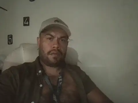 Snapshot of Ramses_36 chatting on January 17, 2:49 am Ramses 36 online show from January 17, 2:49 am