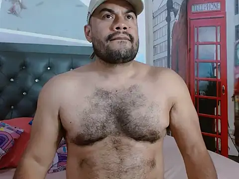 Snapshot of Ramses_36 chatting on March 18, 2:47 am Ramses 36 online show from March 18, 2:47 am