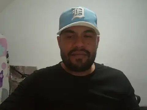 Snapshot of Ramses_36 chatting on March 26, 6:57 pm Ramses 36 online show from March 26, 6:57 pm