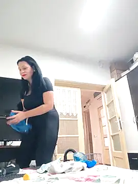 SugarDiamonds online show from November 26, 7:53 am