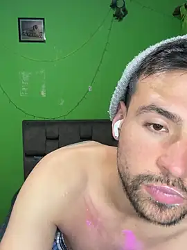 Snapshot of Axelcherry chatting on November 3, 5:31 am Axelcherry online show from November 3, 5:31 am