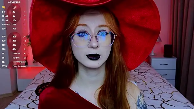 Snapshot of WICKEDEMBER chatting on February 9, 1:42 am WICKEDEMBER online show from February 9, 1:42 am