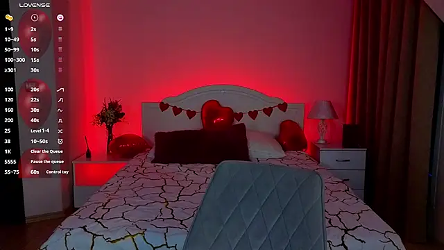 Snapshot of WICKEDEMBER chatting on February 10, 1:43 am WICKEDEMBER online show from February 10, 1:43 am