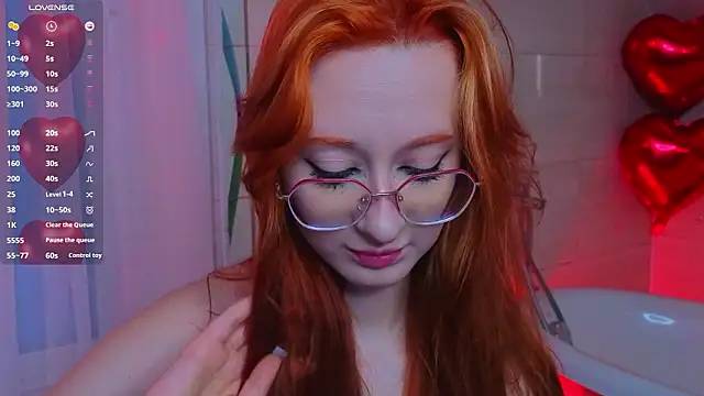 Snapshot of WICKEDEMBER chatting on February 11, 1:43 am WICKEDEMBER online show from February 11, 1:43 am