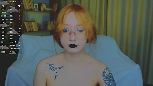 WICKEDEMBER online show from March 15, 1:55 am