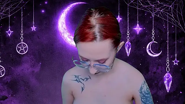 WICKEDEMBER online show from April 11, 1:43 am