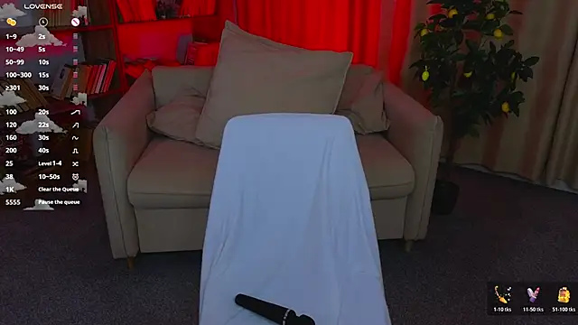 WICKEDEMBER online show from April 17, 2:03 am