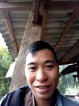 Snapshot of Kevin-n chatting on November 3, 4:58 am Kevin-n online show from November 3, 4:58 am