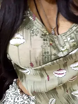 Snapshot of Neha_rani78 chatting on December 3, 1:24 am Neha rani78 online show from December 3, 1:24 am