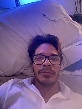 Antoniobiague online show from February 15, 2:19 am