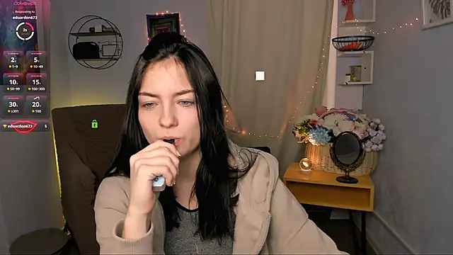 Snapshot of baby_hotte chatting on February 5, 7:24 am baby hotte online show from February 5, 7:24 am