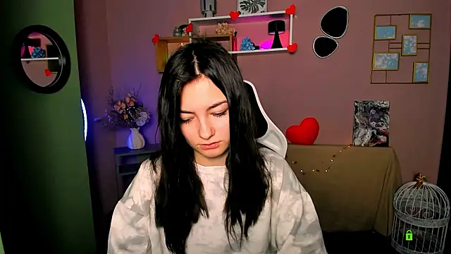 Snapshot of baby_hotte chatting on February 12, 8:20 am baby hotte online show from February 12, 8:20 am