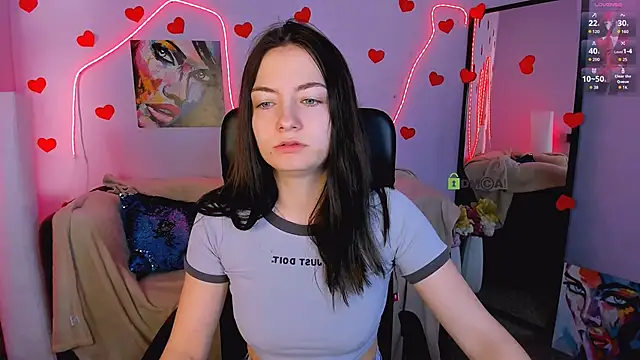 Snapshot of baby_hotte chatting on February 20, 7:32 am baby hotte online show from February 20, 7:32 am