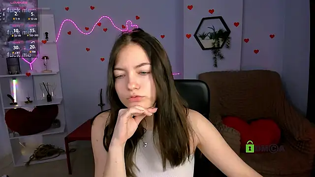 Snapshot of baby_hotte chatting on February 27, 6:57 am baby hotte online show from February 27, 6:57 am