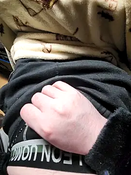 yuyuyu23565 online show from November 24, 12:38 pm