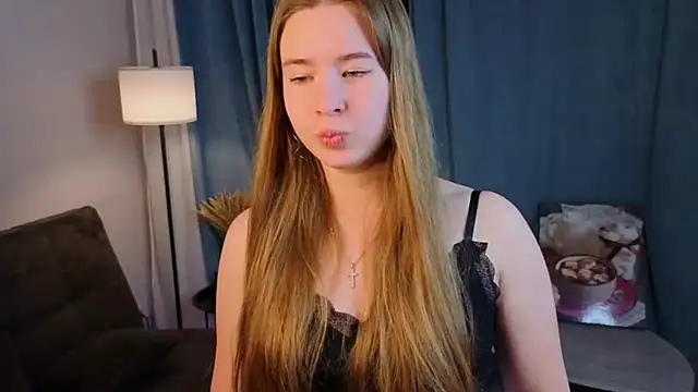 MowasaBritten online show from December 15, 2:43 pm